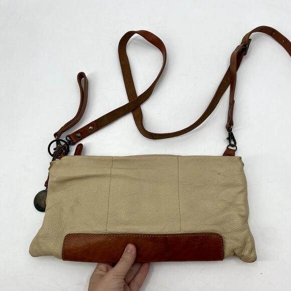 Will Leather Goods cream Rectangle Crossbody bag - Picture 3 of 7